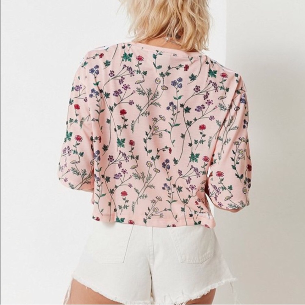 SOLD Adidas blush floral printed crop top - Picture 5 of 7